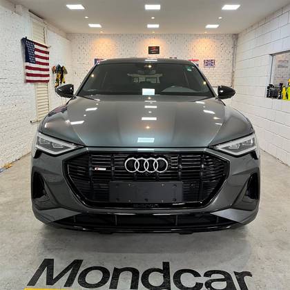 AUDI E-TRON ELÉTRICO SPORTBACK PERFORMANCE BLACK QUATTRO
